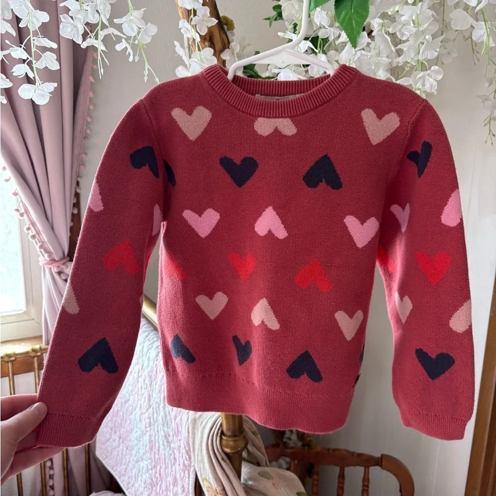 STAINS AND STORIES All over heart knit crew neck pull over 💗